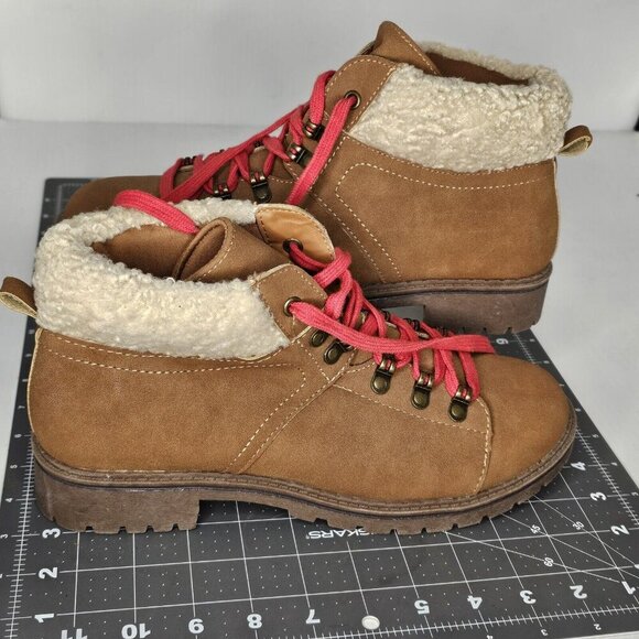 Time & Tru Womens Pre-owned Lace Up, Memory Foam, Faux Leather Tan Boots- sz. 10 - Picture 1 of 5